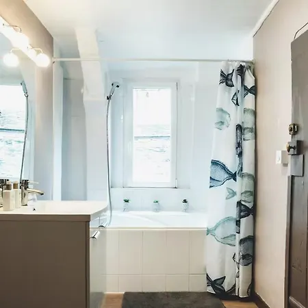 Triplex, T4 Hyper Centre