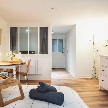 Triplex, T4 Hyper Centre *